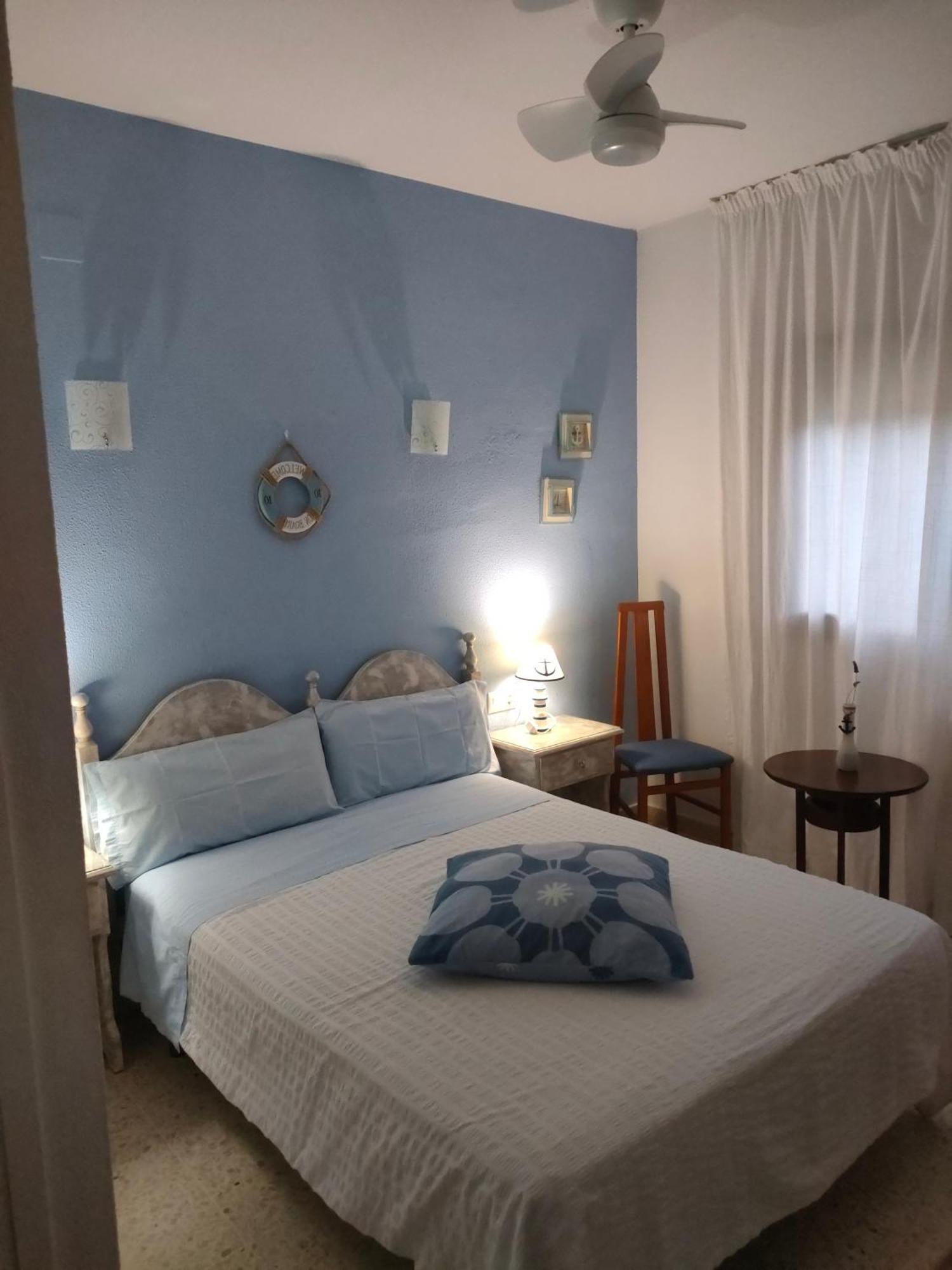 Hostal Los Pinares Lloret de Mar Ngoại thất bức ảnh