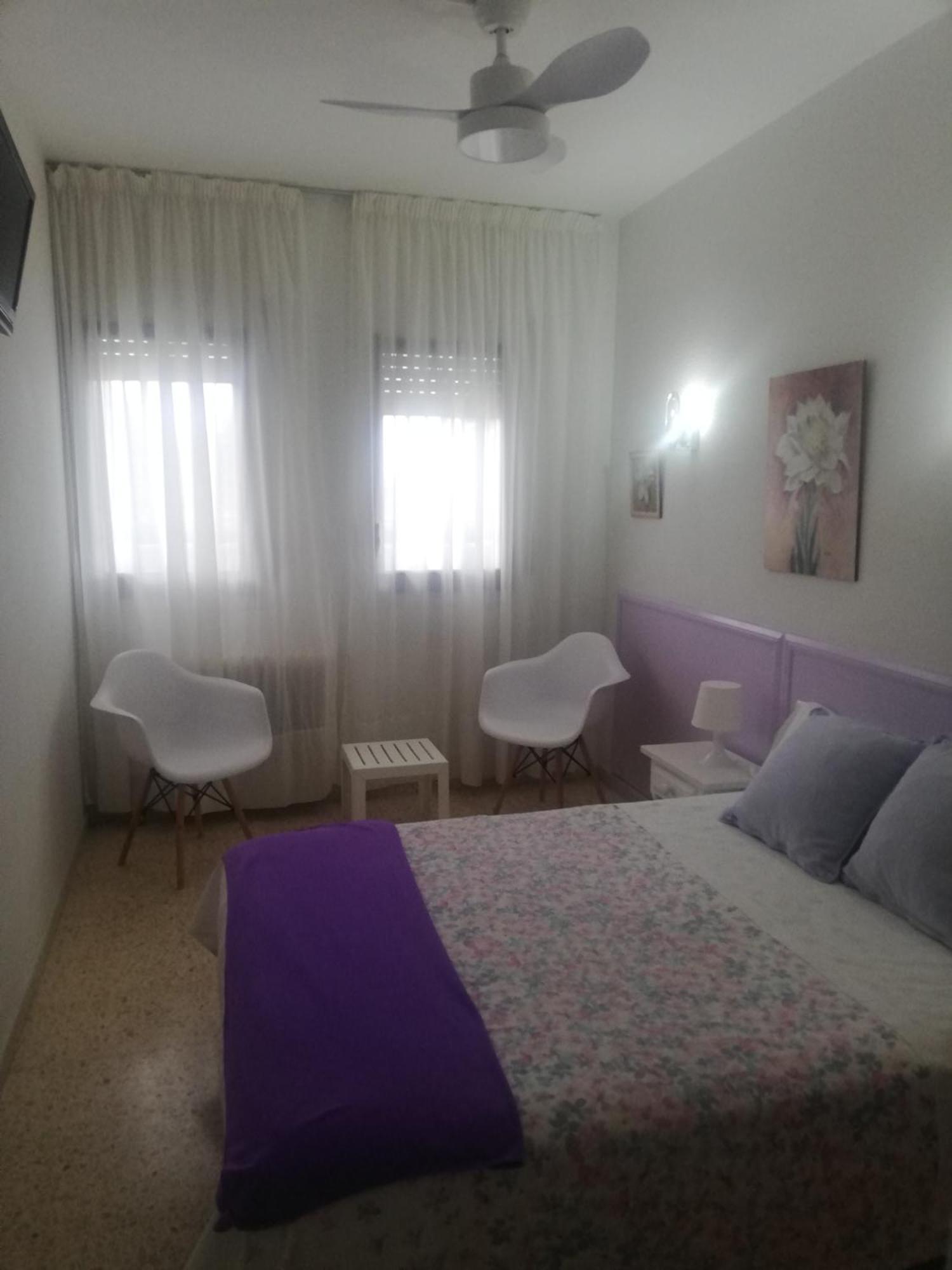 Hostal Los Pinares Lloret de Mar Ngoại thất bức ảnh