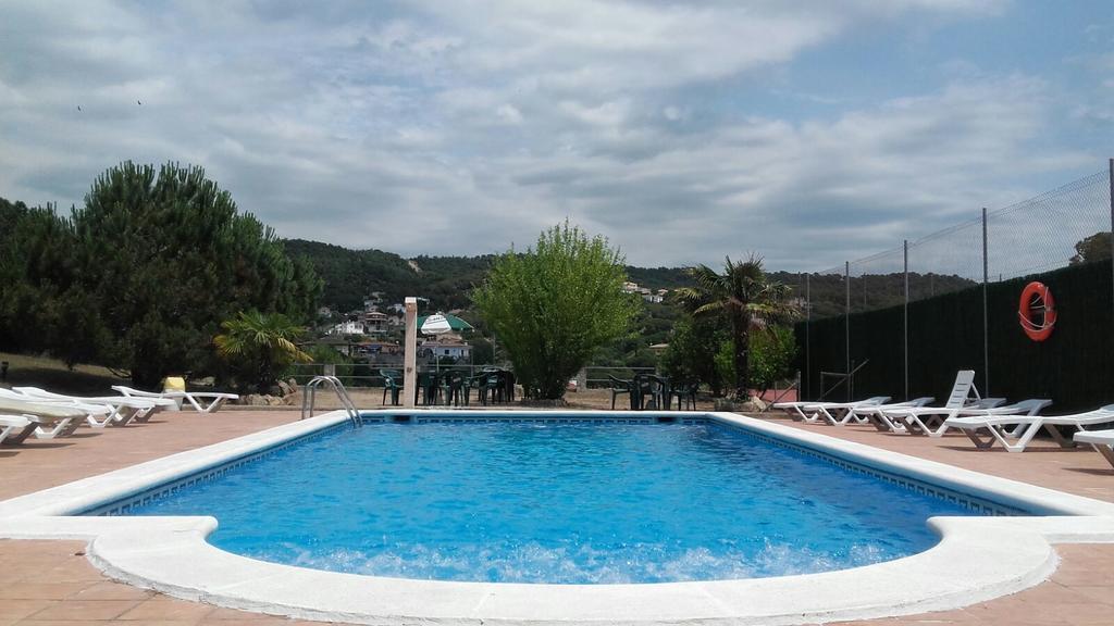 Hostal Los Pinares Lloret de Mar Ngoại thất bức ảnh