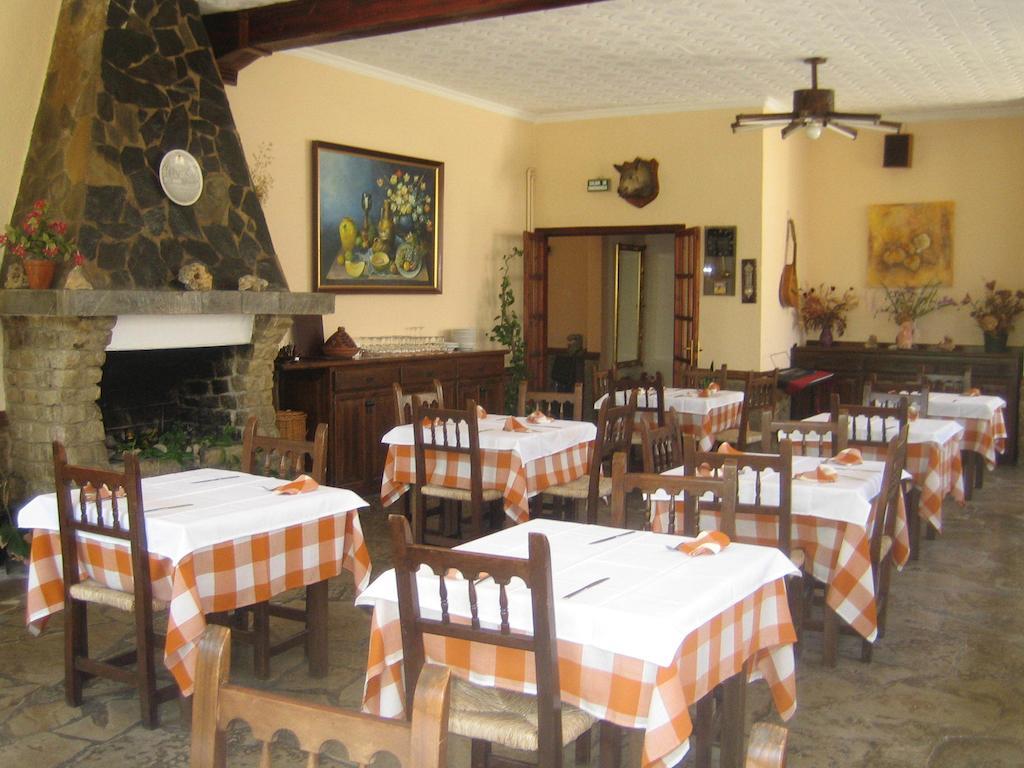 Hostal Los Pinares Lloret de Mar Ngoại thất bức ảnh