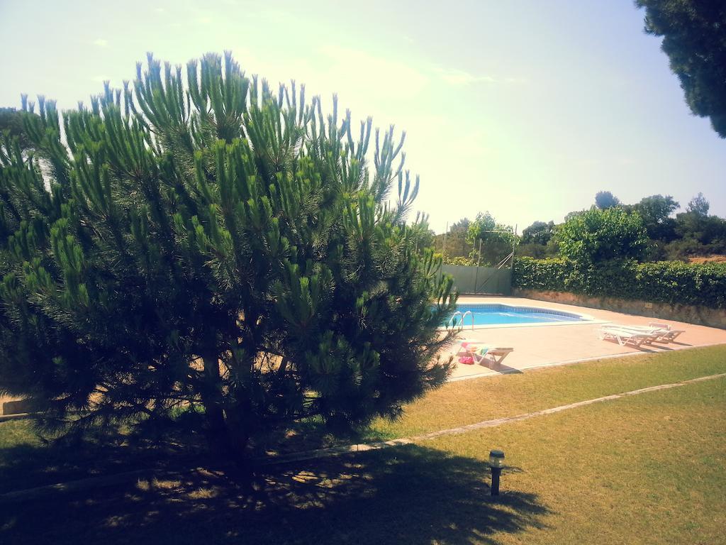 Hostal Los Pinares Lloret de Mar Ngoại thất bức ảnh