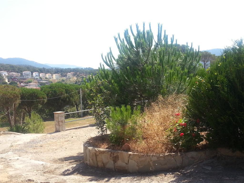 Hostal Los Pinares Lloret de Mar Ngoại thất bức ảnh